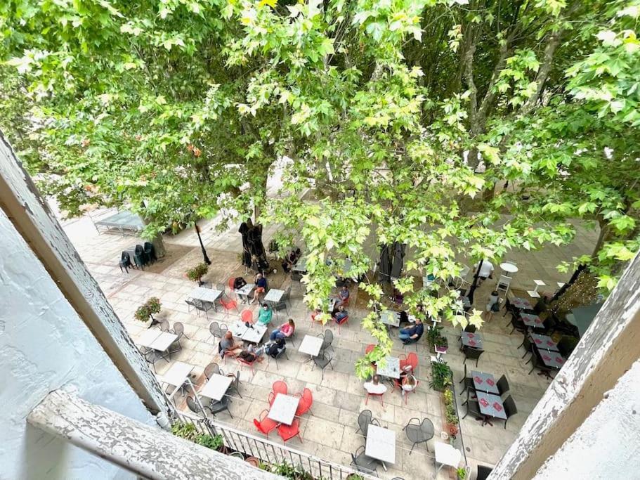 Bel Appartement A Villecroze Bagian luar foto